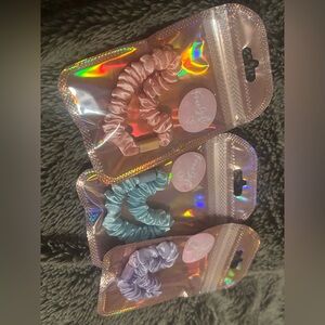 3 free gifts for buyers